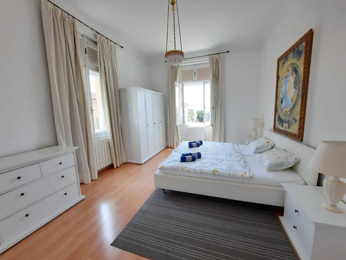 Sunny Park Opatija Apartment
