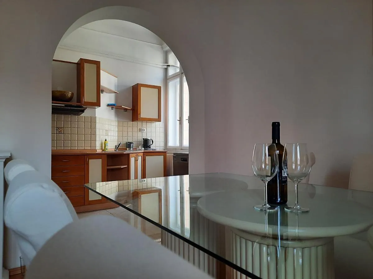 Sunny Park Opatija Apartment